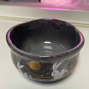 Japanese Matcha Bowl Rabbit Kutani Yaki(Ware) Size:(H) 2.6inches x (D) 4.3inches